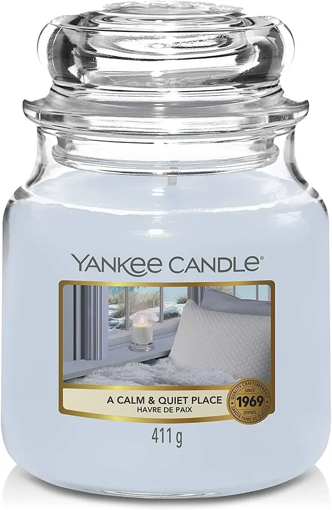 YANKEE CANDLE A Calm & Quiet Place Medium Jar (411g) scented candle